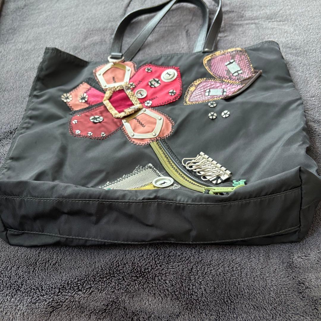 PRADA アート風トートバッグ 黒