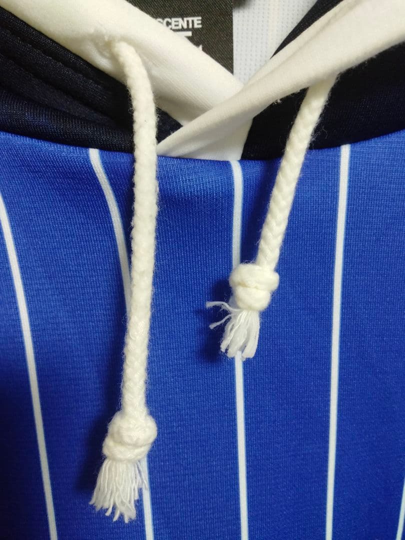 デサント 横浜ベイスターズ 2018 ストライプフーディー Lサイズ