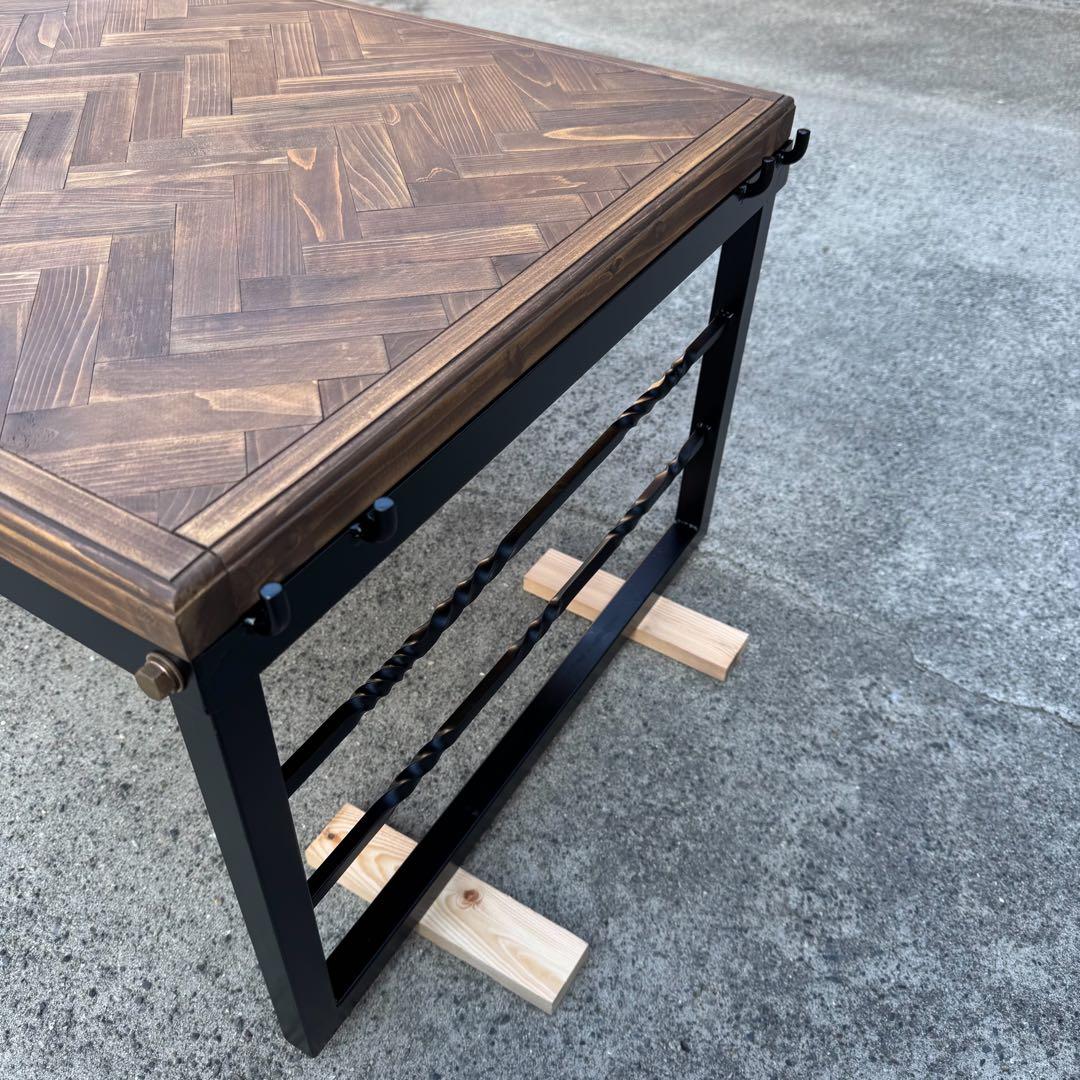 ヘリンボーン　テーブル