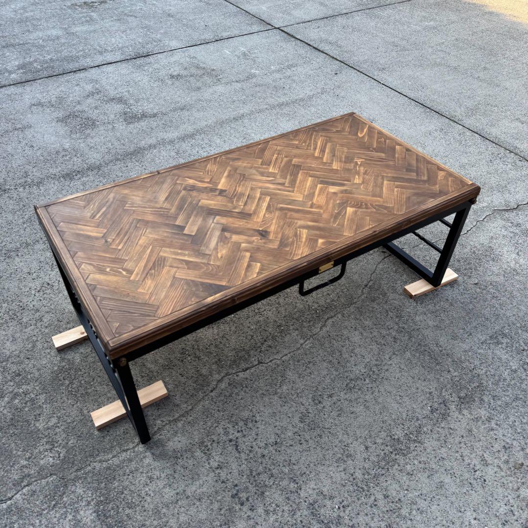 ヘリンボーン　テーブル