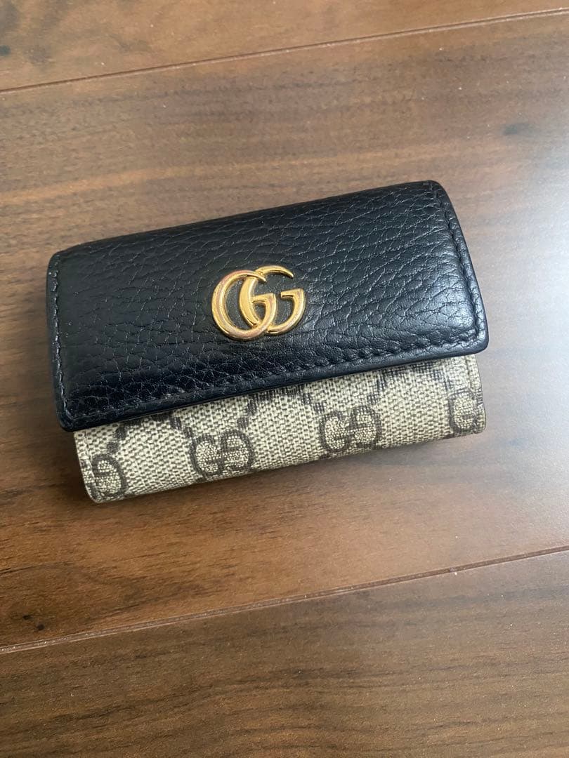 ゆ*や様 GUCCI キーケース