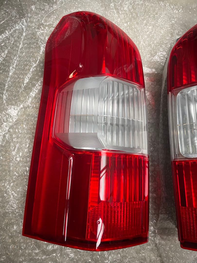 tkmトヨタ 160系 プロボックス サクシード テールランプ 電球付き