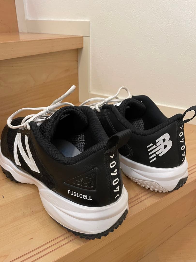 New Balance 4040 トレーニングシューズ ブラック/ホワイト