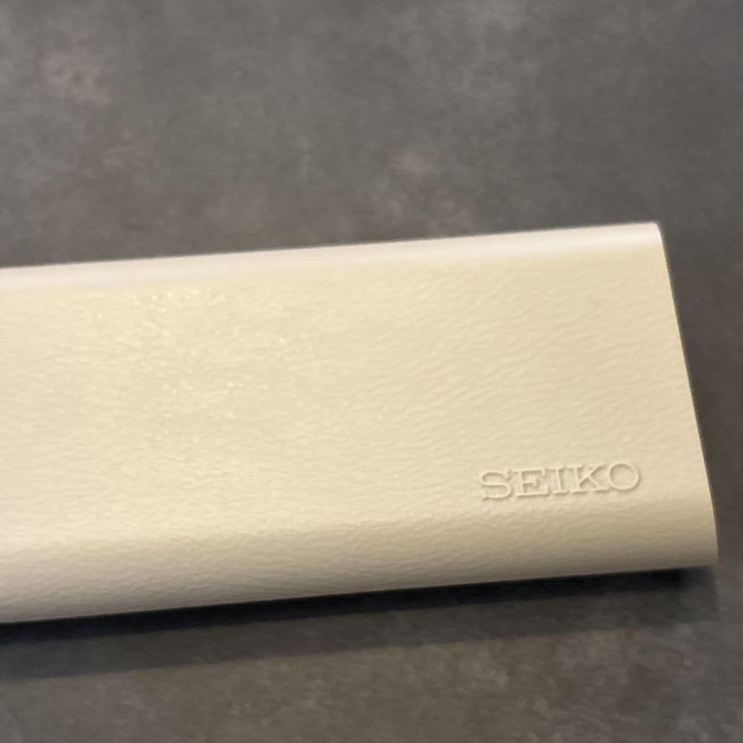 未使用　SEIKO　セイコー　エクセリーヌ　ダイヤベゼル　シェル文字盤