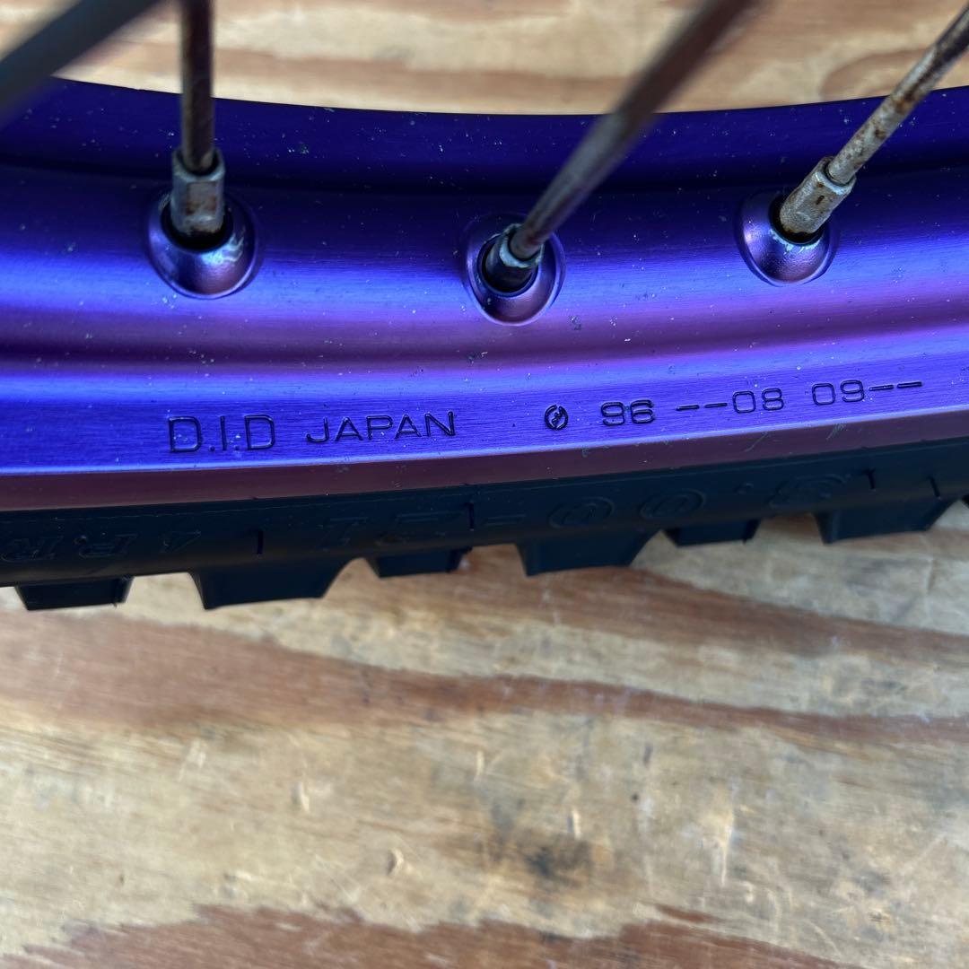 d*i様 TT250R フロントホイール