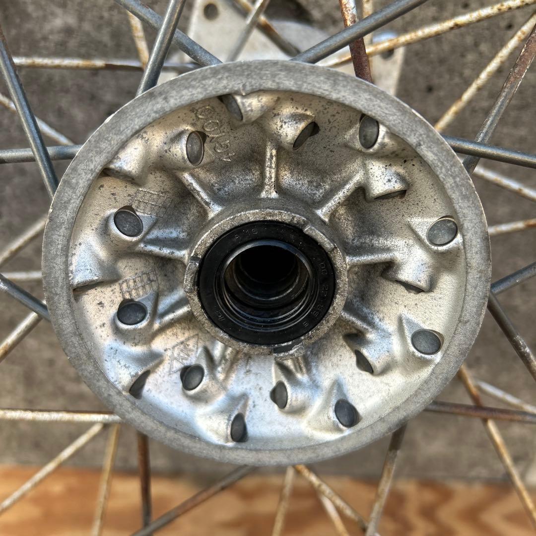 d*i様 TT250R フロントホイール