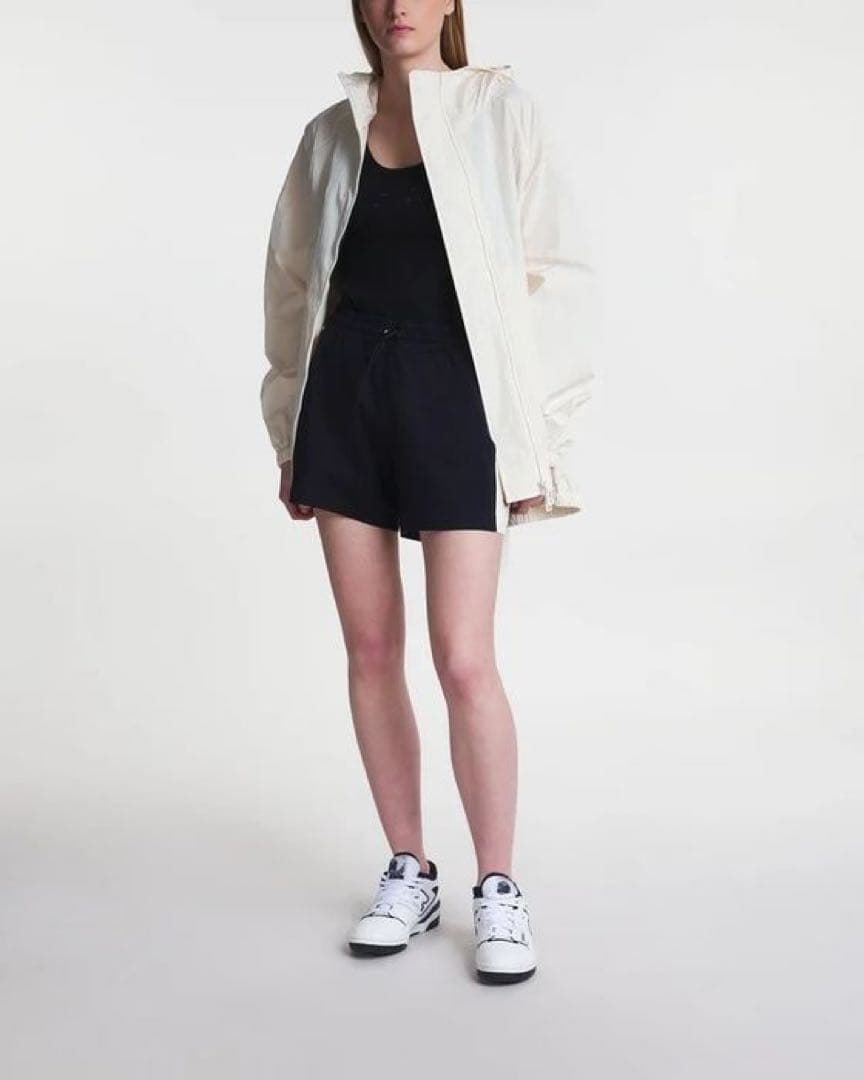 未使用　モンクレール　Top Embroidered Logo Canotta