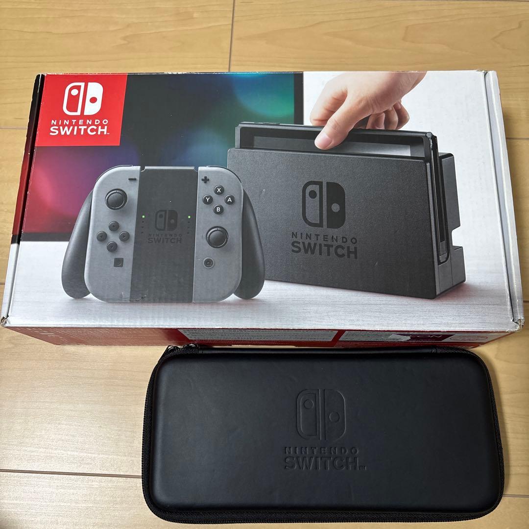 Nintendo Switch グレー 本体 中古品　専用ケースのおまけ付き