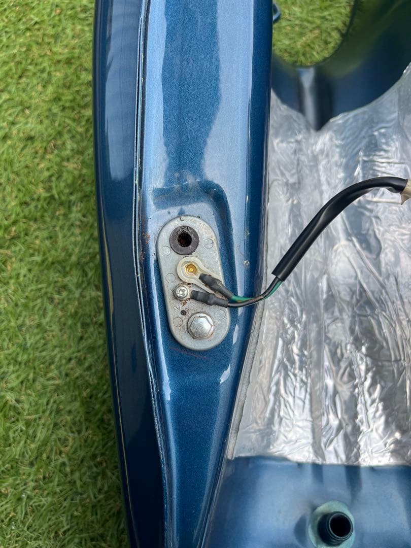 まーYAMAHA SR400 純正タンク　2019モデル