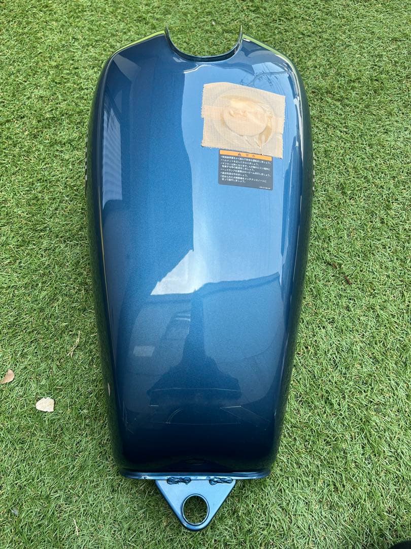 まーYAMAHA SR400 純正タンク　2019モデル