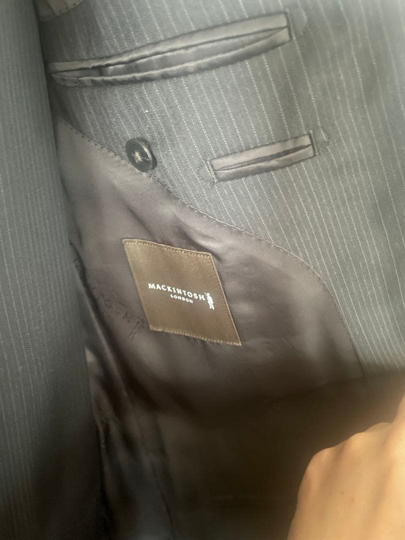 MACKINTOSH LONDON ブラック ストライプ ビジネススーツ
