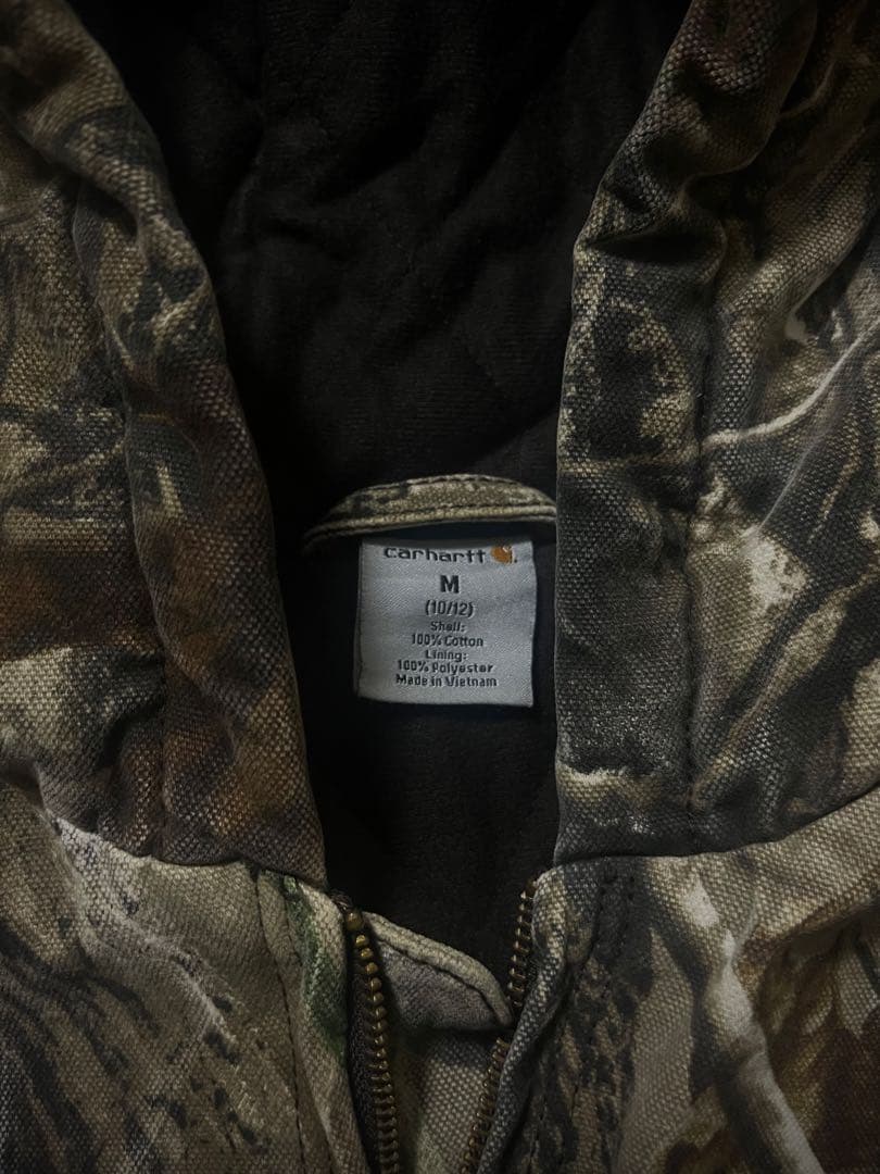 Carhartt アクティブジャケット カモ柄 リアルツリーキッズM