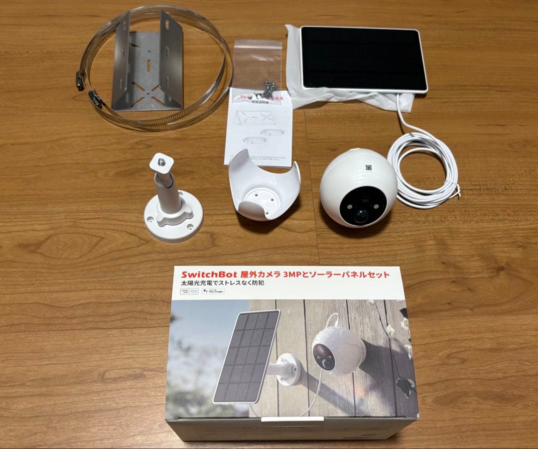 SwitchBot 3MPワイヤレスカメラ＋ソーラーパネル＋取り付け金具セット