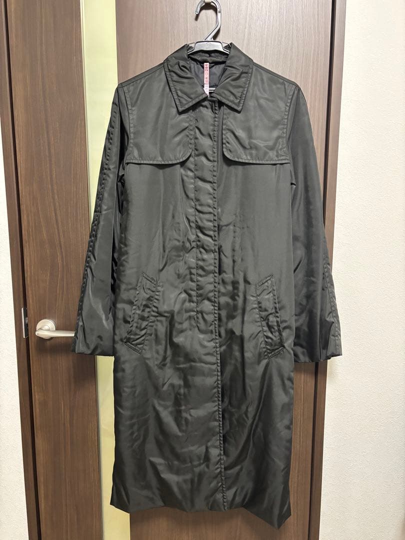 【PRADA】 ナイロンコート