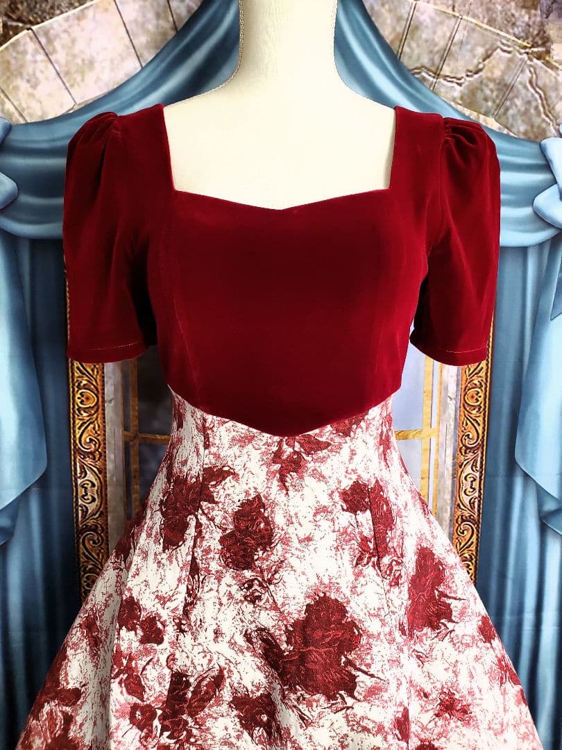 M【新品インポートセレクト】ベロアジャガードクラシカルドレス冬ドレス赤 演奏会