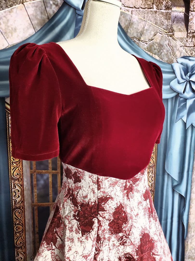 M【新品インポートセレクト】ベロアジャガードクラシカルドレス冬ドレス赤 演奏会