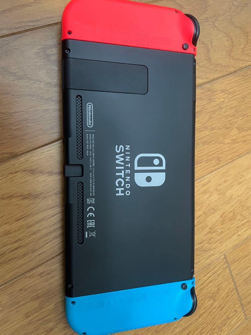 美品　Nintendo Switch 本体 青/赤