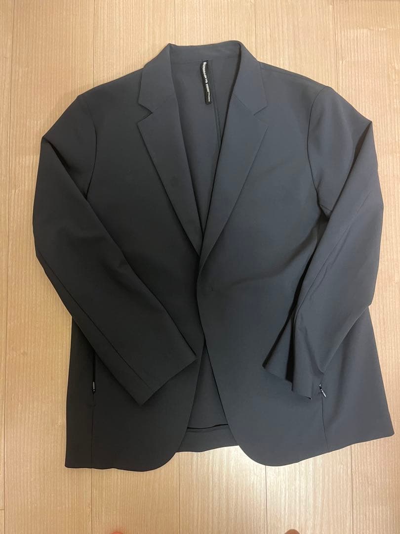 U*a様 デサントオルテライン TECH セットアップJACKET&PANTS