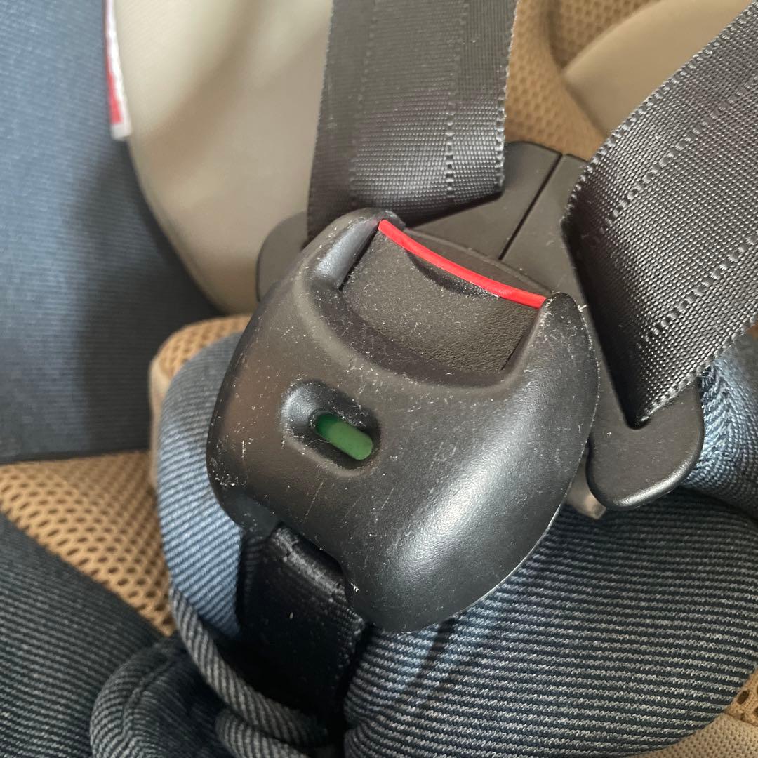 エールべべ　クルット6i 2020年製 チャイルドシート