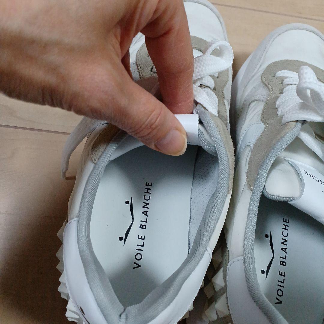 新品VOILE BLANCHE スタッズ付きスニーカー