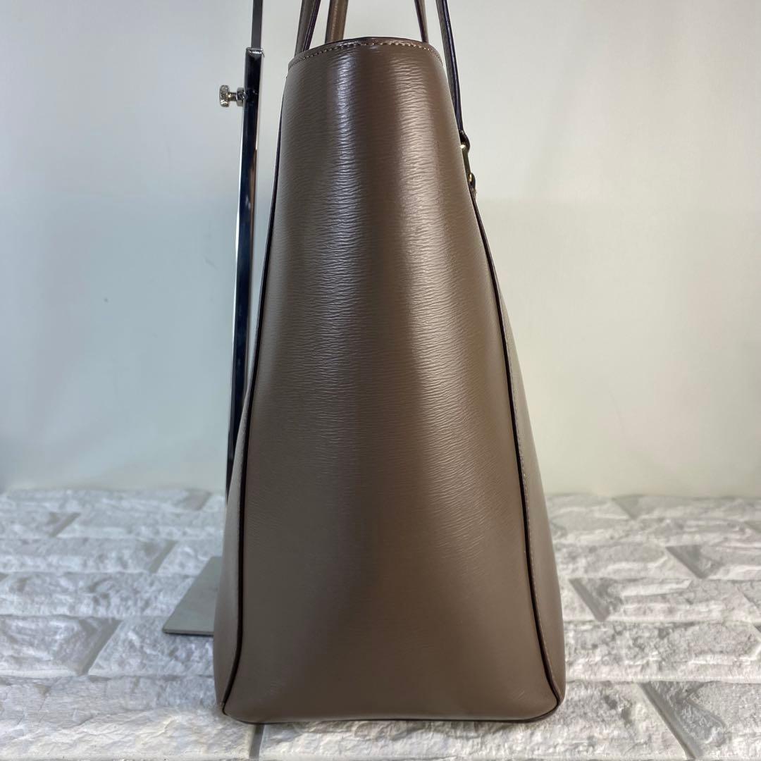 【取置中】ローレンラルフローレン　トートバッグ　レザー　肩掛け　A4収納可