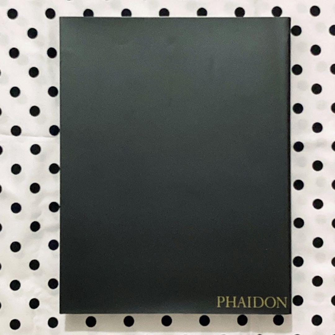 GRACE: 30 Years of Fashion at Vogue 洋書