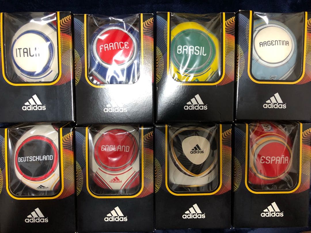 2010年　サッカー　レプリカボール