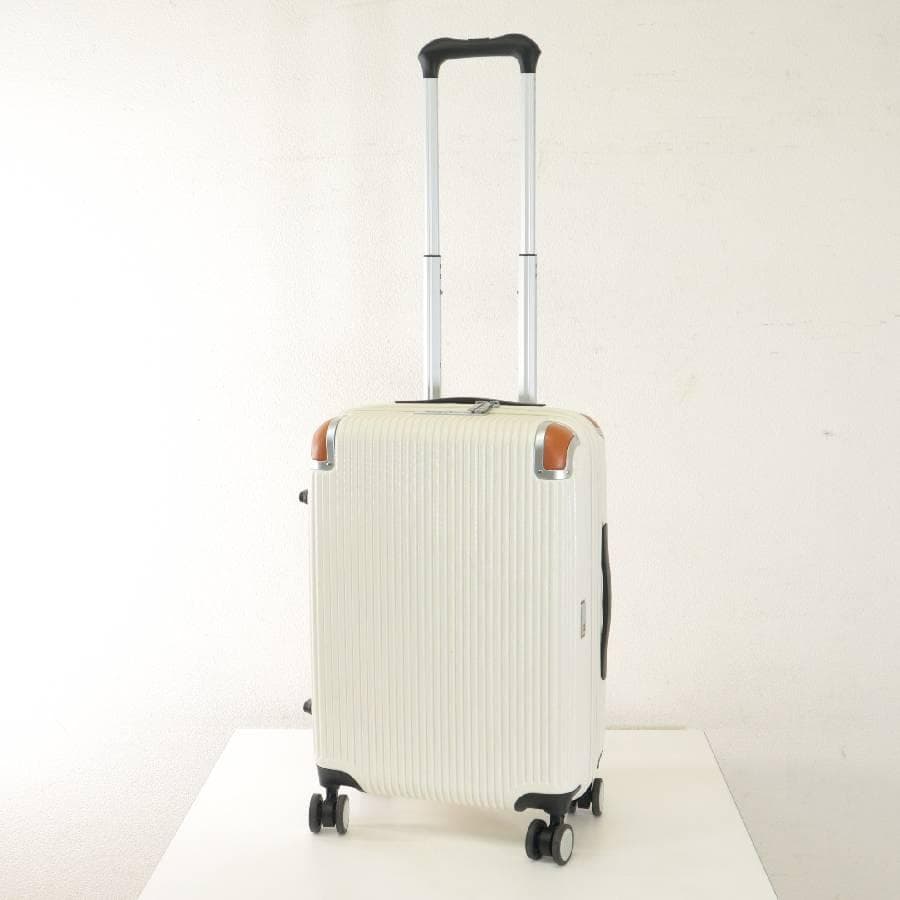 展示品 スイスミリタリー 20インチ スーツケース ホワイト 機内持ち込みサイズ