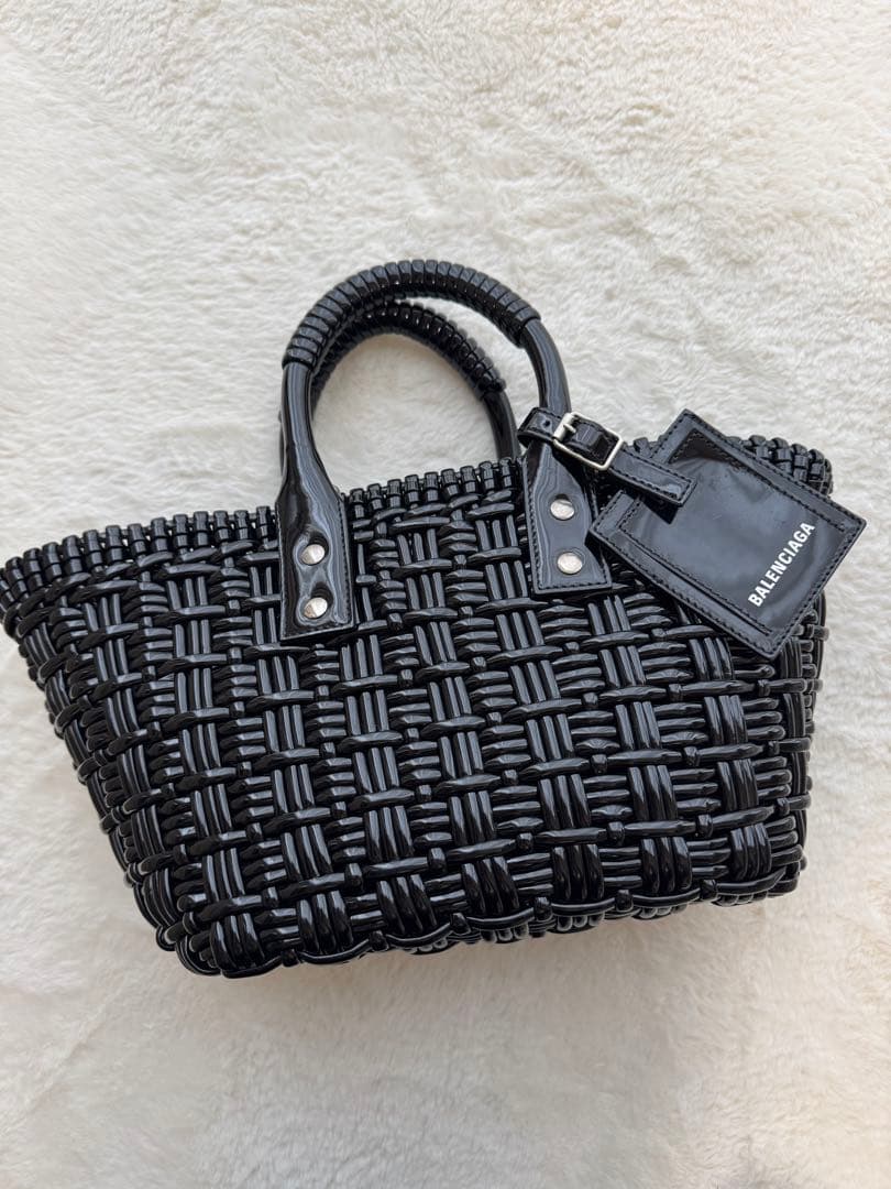 バレンシアガ　BALENCIAGA カゴバック