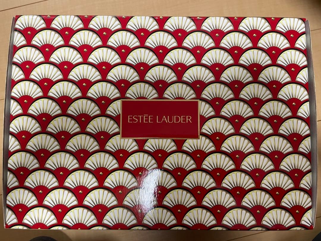 ESTEE LAUDER エスティーローダー クリスマスコフレ　2024