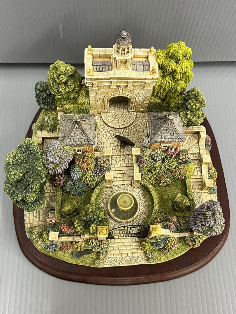 The Millennium Gate リリパットレーン 限定大型モデル　難あり