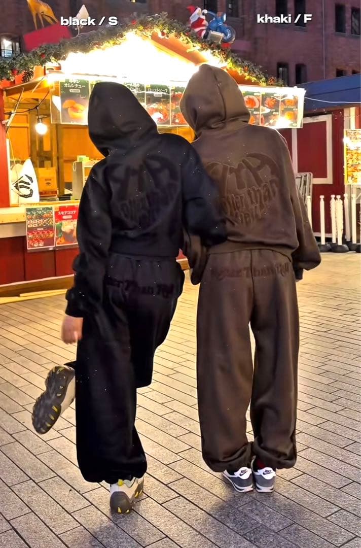 HTH glitter heart logo ブラック パーカー