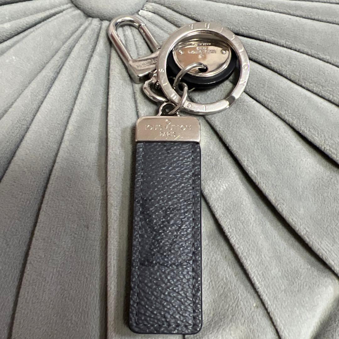 ルイヴィトン キーケース キーチェーン キーリング 黒