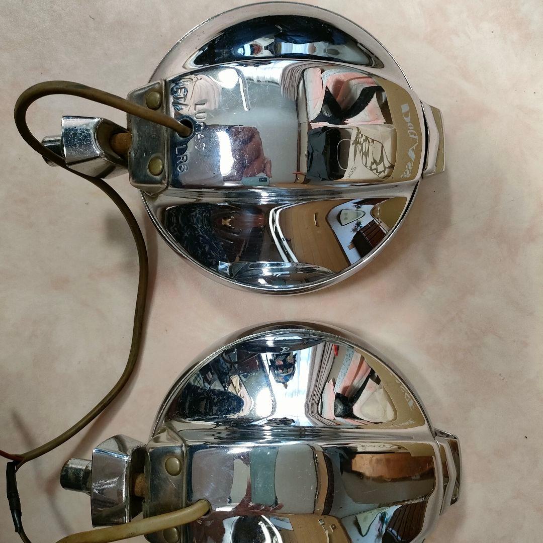 フォグランプとスポットランプのペア