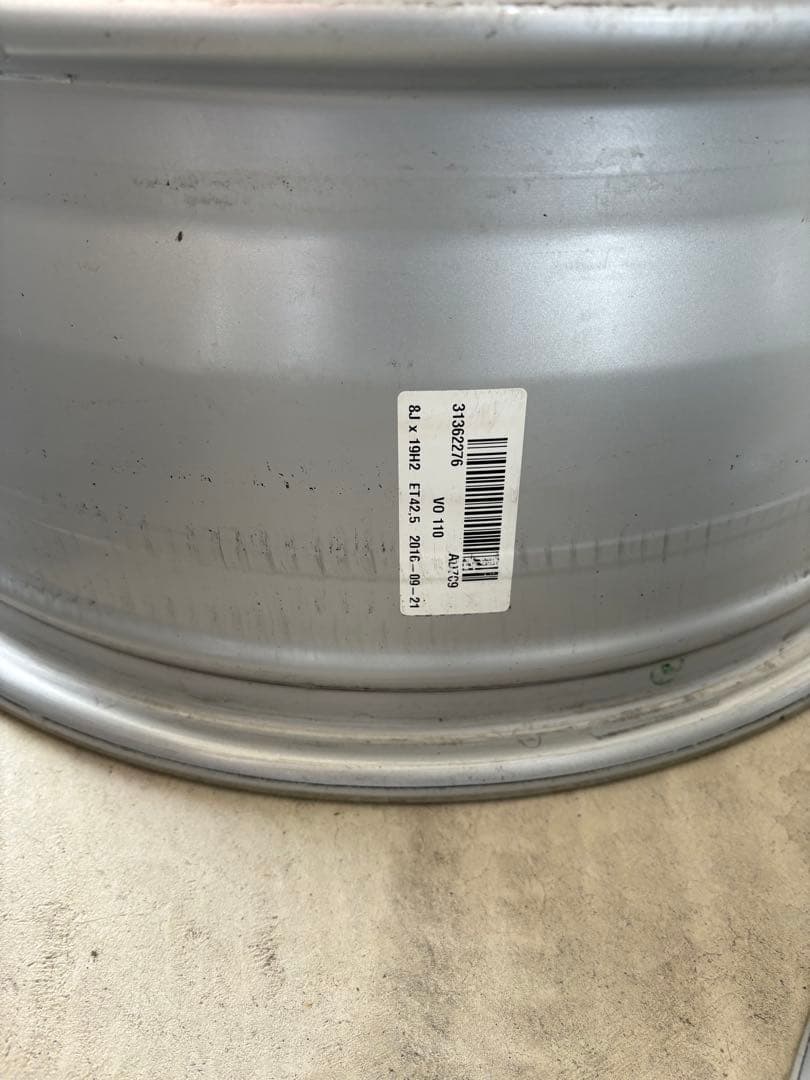 ボルボ　xc90 純正ホイール