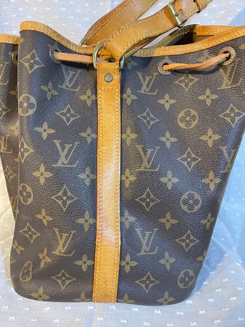 ルイヴィトン Louis Vuitton LV プチノエ　モノグラム　ショルダー