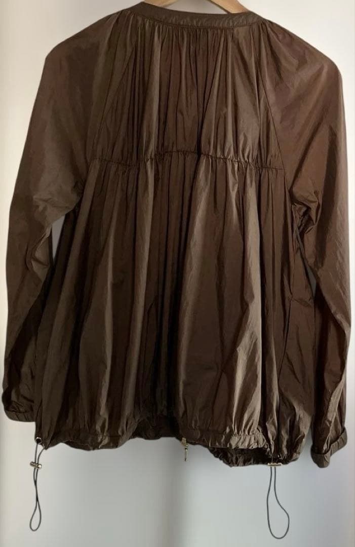 OUR アワーホーム　たっぷりギャザーの綺麗めブルゾン