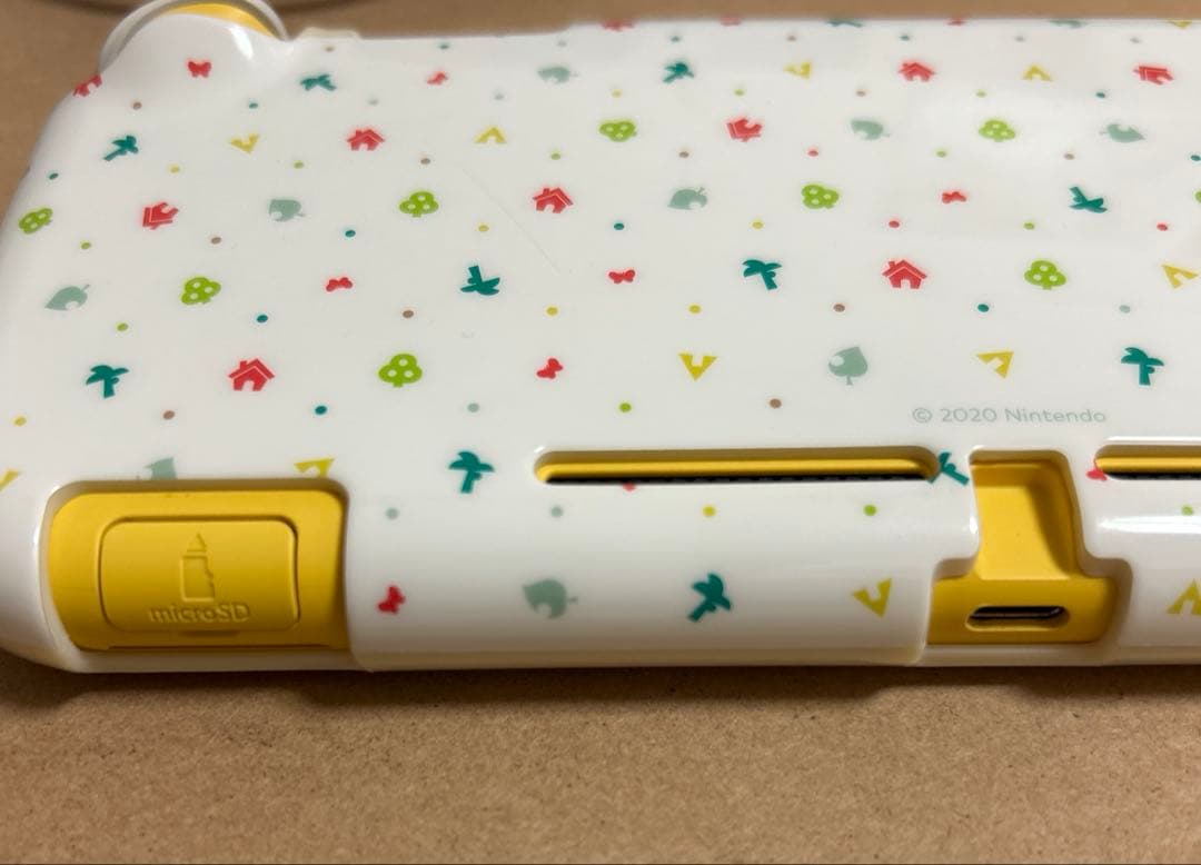 Nintendo Switch Lite イエロー　本体ケース付き