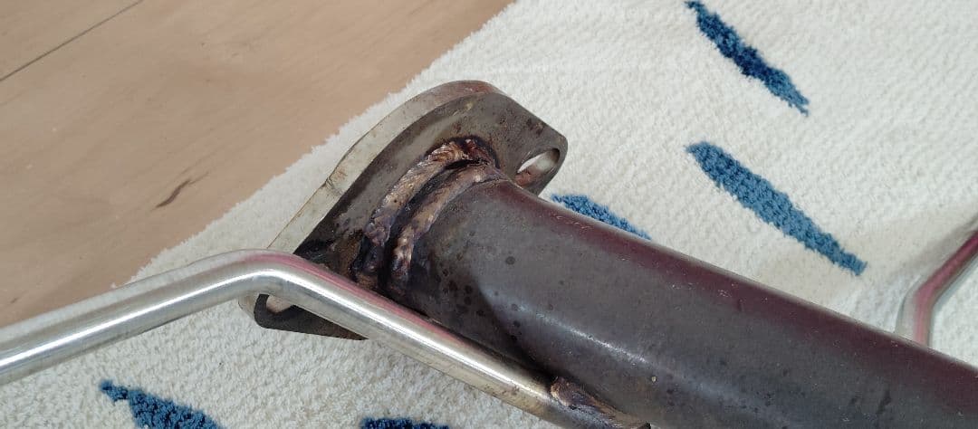 K（恐らく）スリーキャッツ製25、26セレナ用センターパイプ