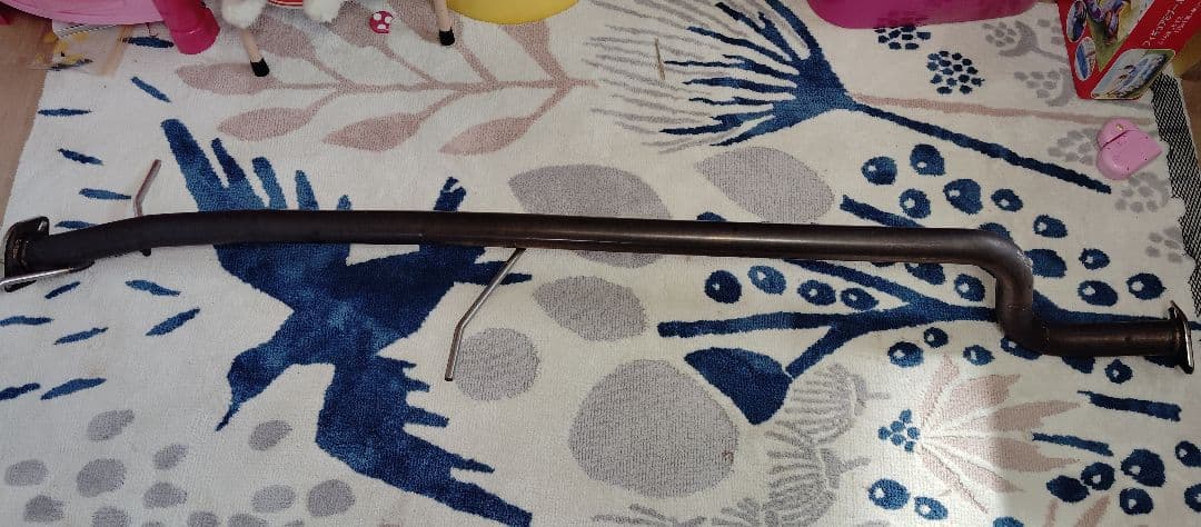 K（恐らく）スリーキャッツ製25、26セレナ用センターパイプ