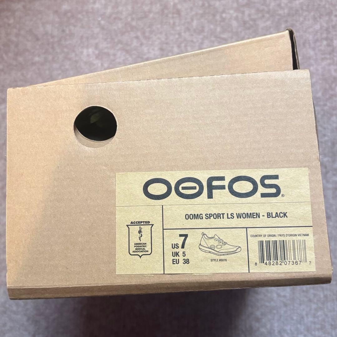 靴 OOFOS OOMG Sport LS Women - Black (US 7)