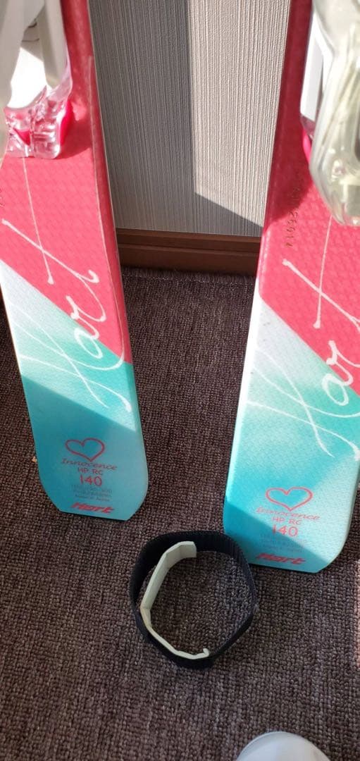 女性用スキー靴・スキー板・ビンディング・ヘルメット・ゴーグルセット