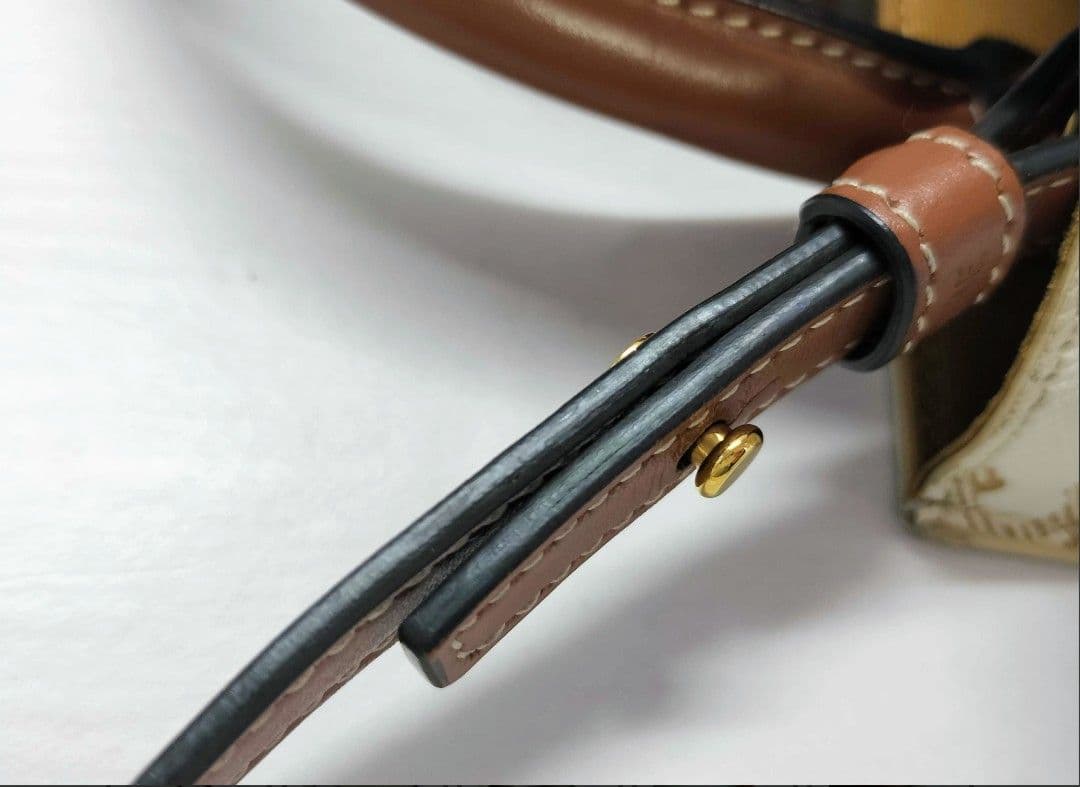 CELINE 　ミニバーティカルカバ　トリオンフ　ショルダーバッグ　美品