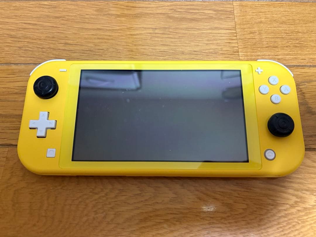 Nintendo Switch Lite イエロー　任天堂　スイッチライト