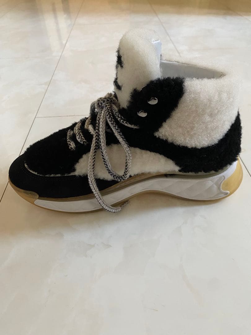 美品 シャネル ムートン ハイカット スニーカー 36 23cm CHANEL