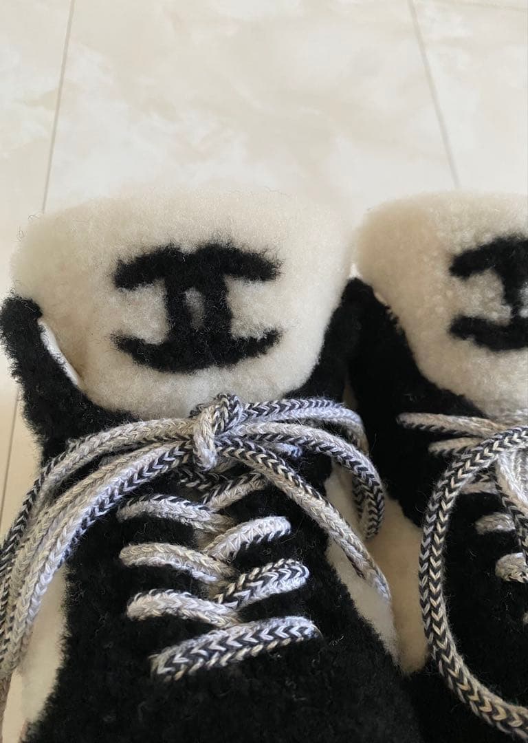 美品 シャネル ムートン ハイカット スニーカー 36 23cm CHANEL