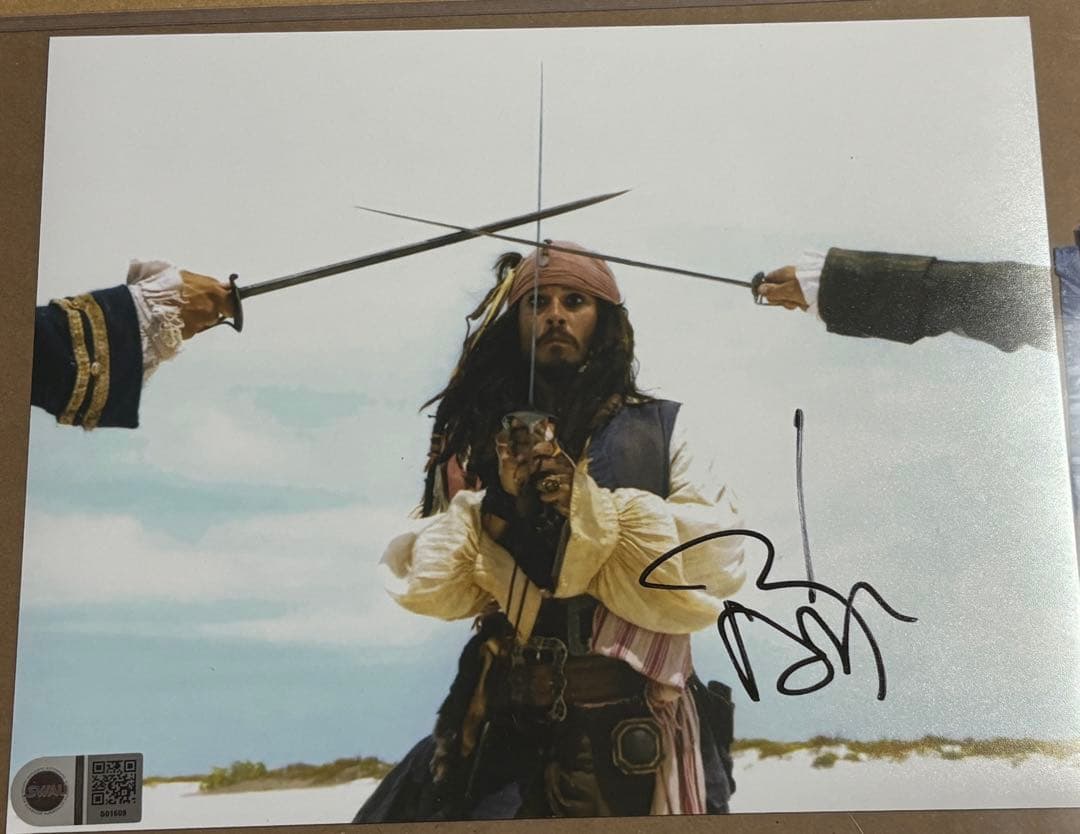 ジョニーデップ　直筆サイン入り　写真