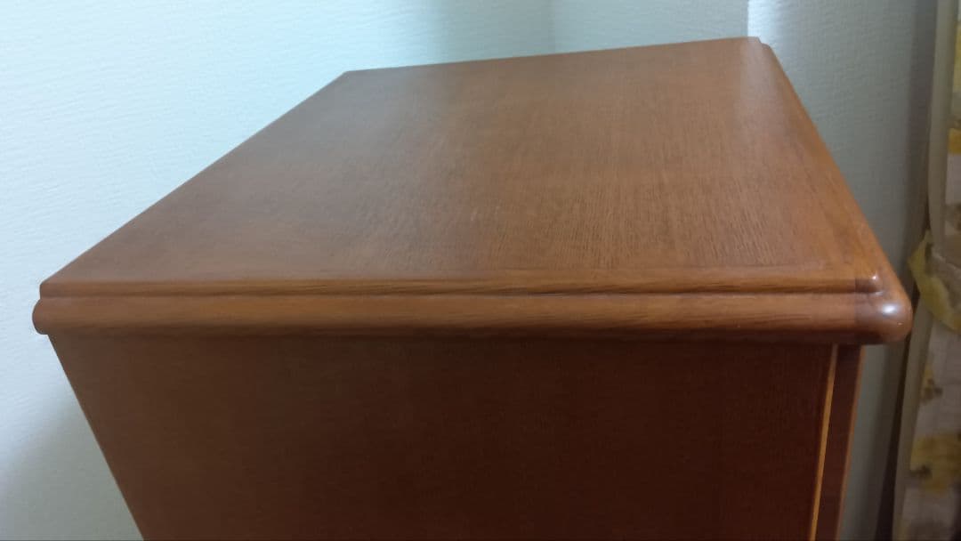 レトロハイチェスト、８段高さ112.5センチ。有限会社カシワギ。