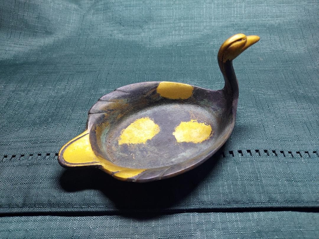 四代平安蔵六造　塗金銅床置　「瑞鳥」