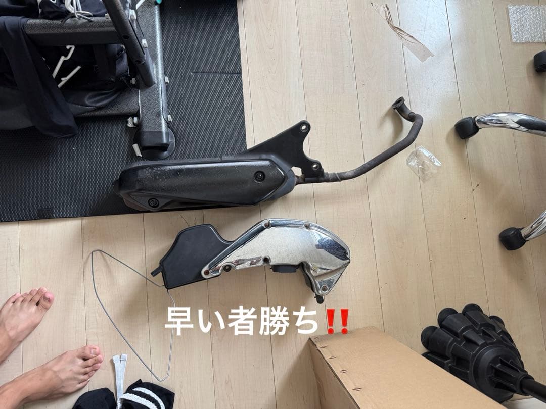 急ぎです‼️アドレスv125g純正マフラー&エアクリーナーメッキパーツ付きセット